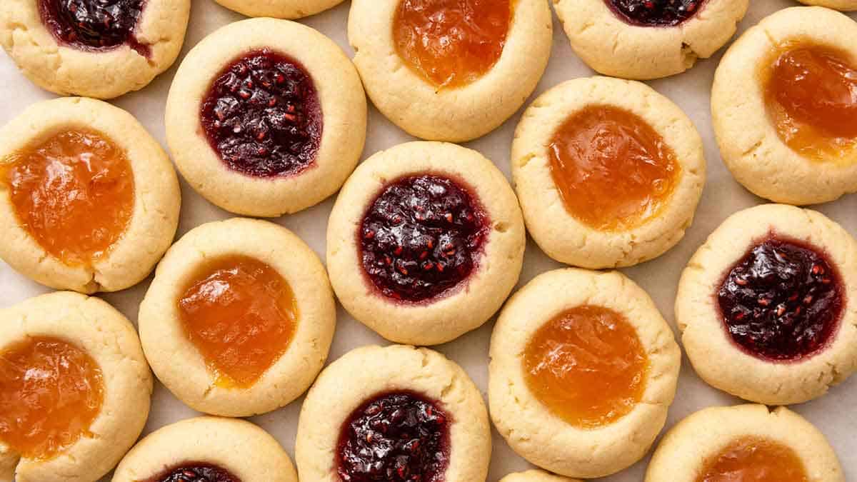 Buttery, Fruity & Easy: Your Make-Ahead Thumbprint Cookie Guide